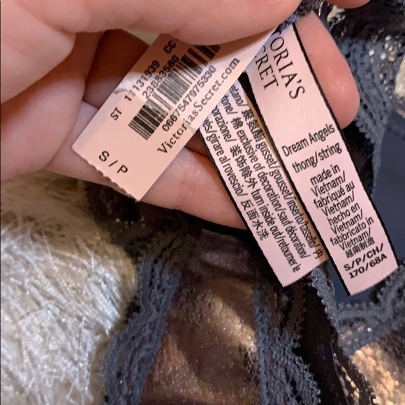 Nwt vs 32DDD/S - Picture 4 of 4